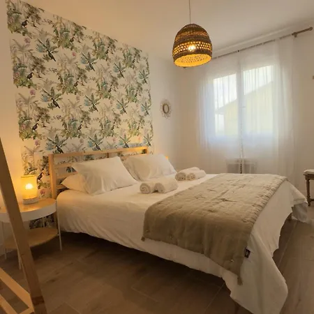 Le Clos Du Moulin 3, With Garden, 3 Bedroom (adults Only) Holiday home *